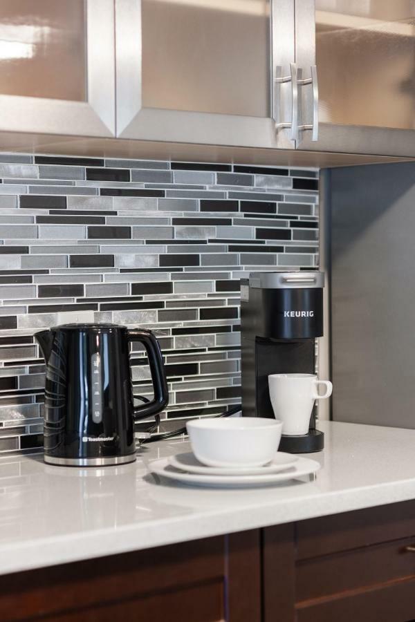 Entire 2 Bedroom Apartment Uptown Waterloo - E2 Extérieur photo